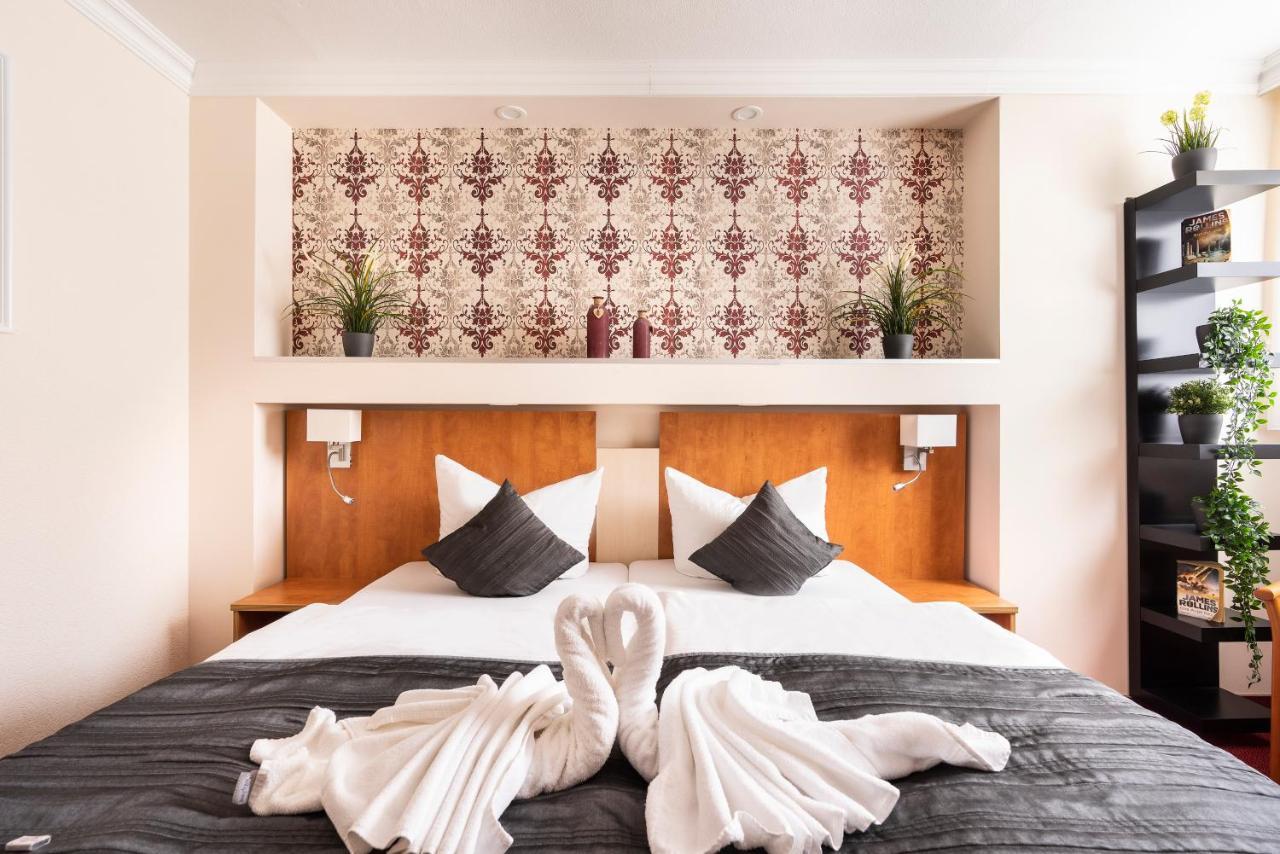 Cityhotel ベルンブルク エクステリア 写真