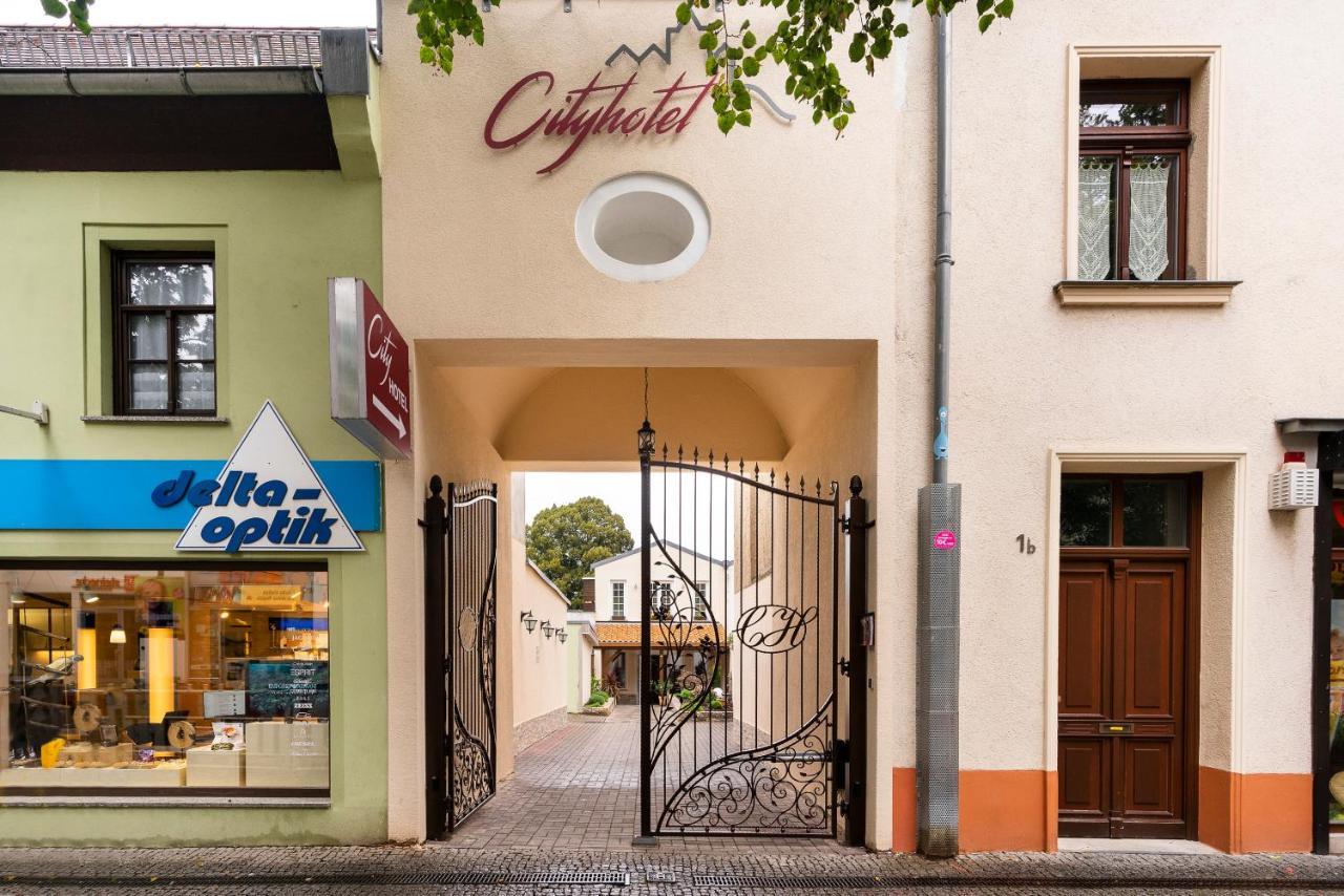 Cityhotel ベルンブルク エクステリア 写真