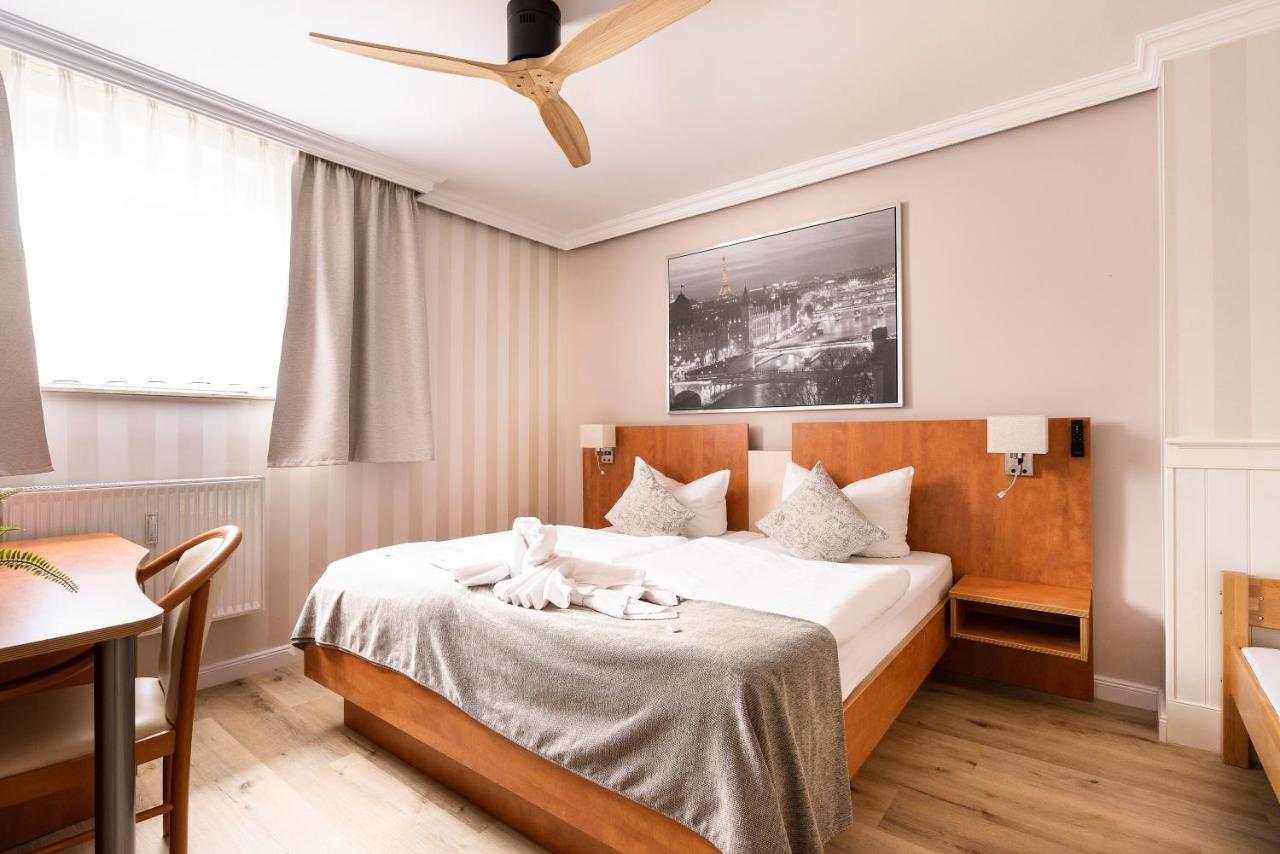 Cityhotel ベルンブルク エクステリア 写真