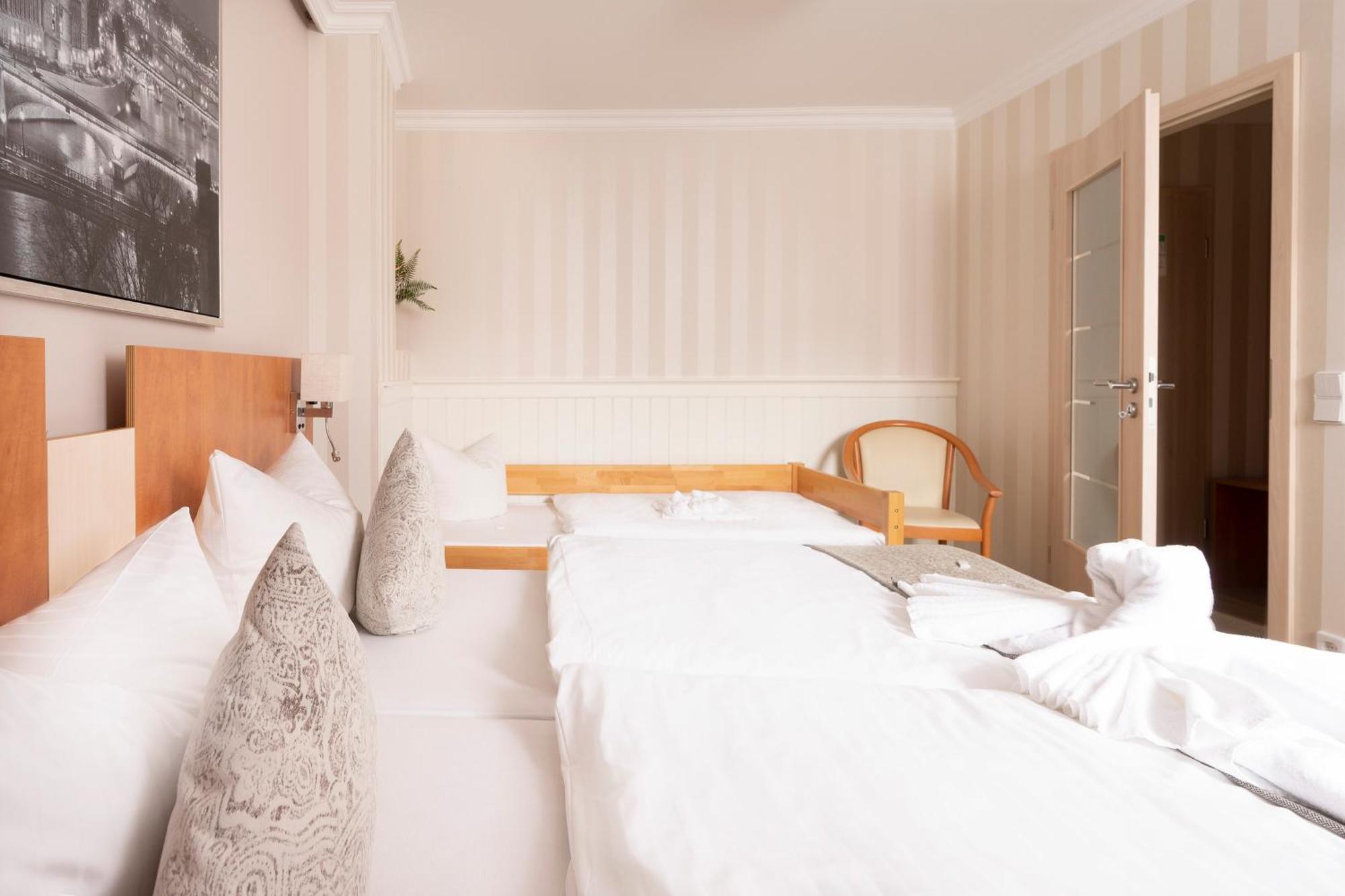 Cityhotel ベルンブルク 部屋 写真